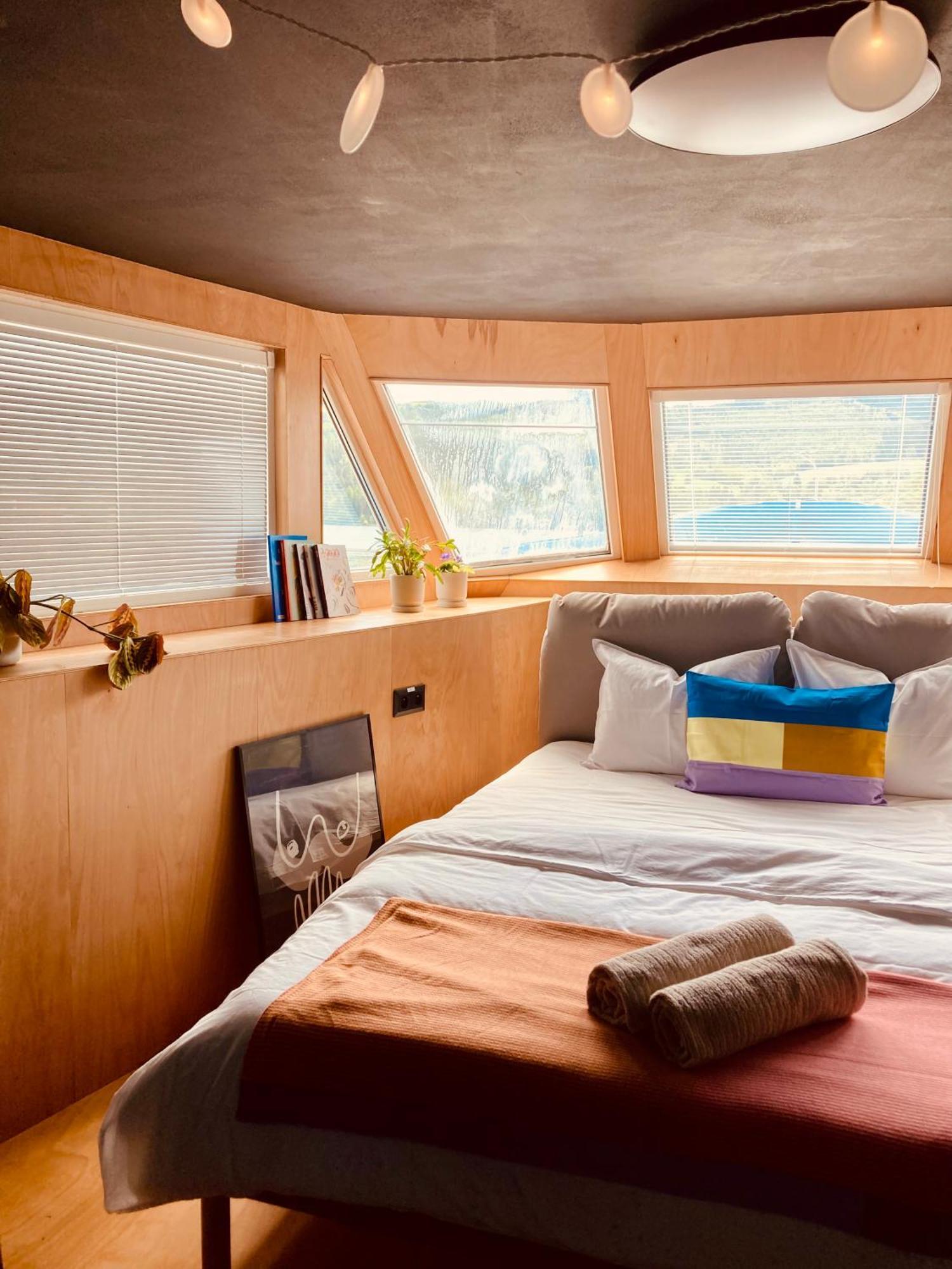 Unique Boat Apartments By Lake - Kajuta 1958 Námestovo Eksteriør billede